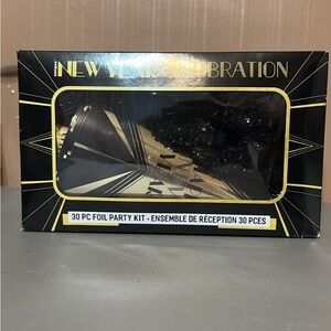 New Year Celebration 30 PC Foil Party Kit - Black and Gold